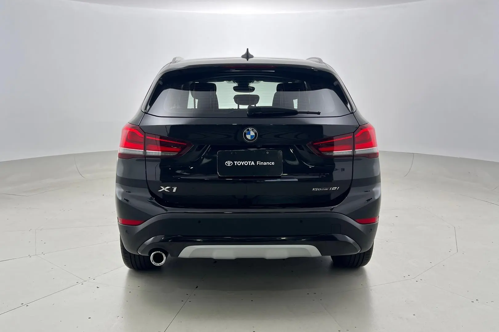 2021 BMW X1 Gallery Image 3