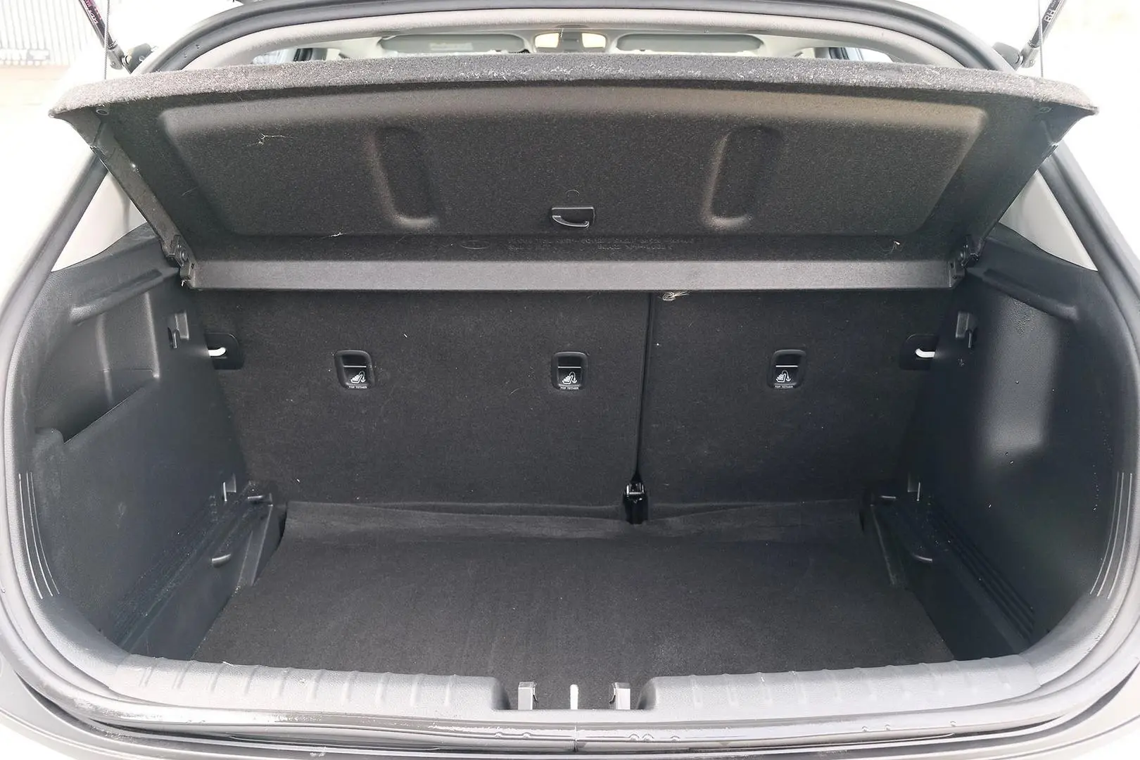 2021 Kia Stonic Gallery Image 10