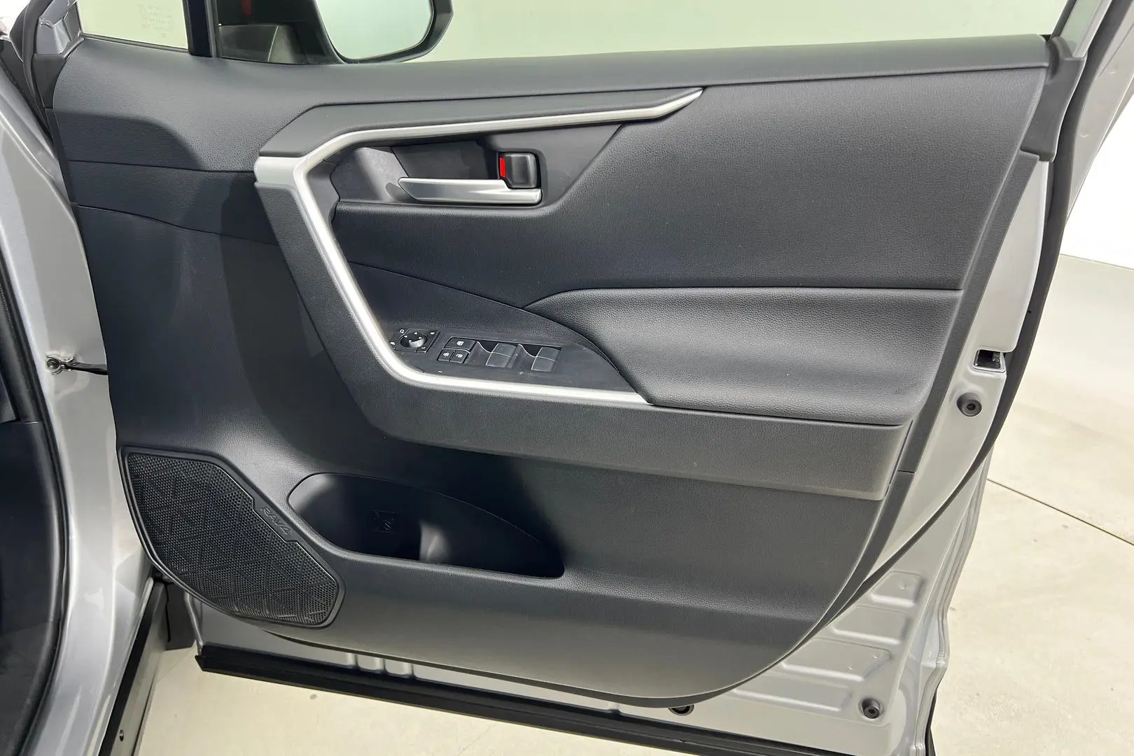 2019 Toyota Rav4 Gallery Image 12