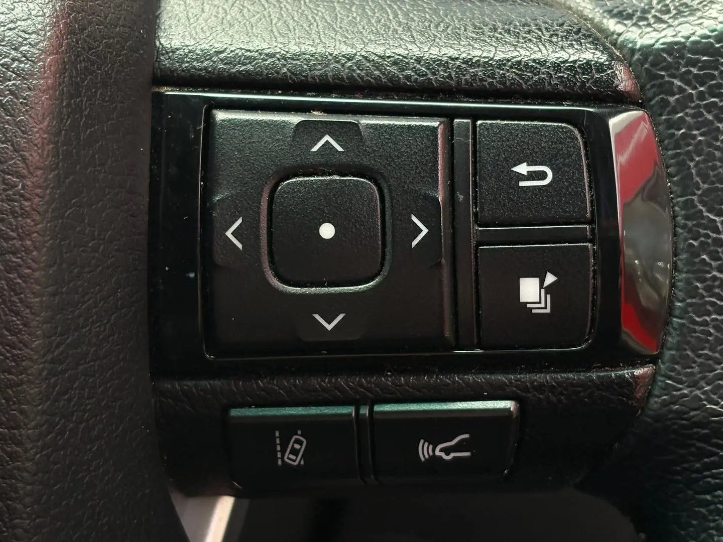 2020 Toyota Hilux Gallery Image 20