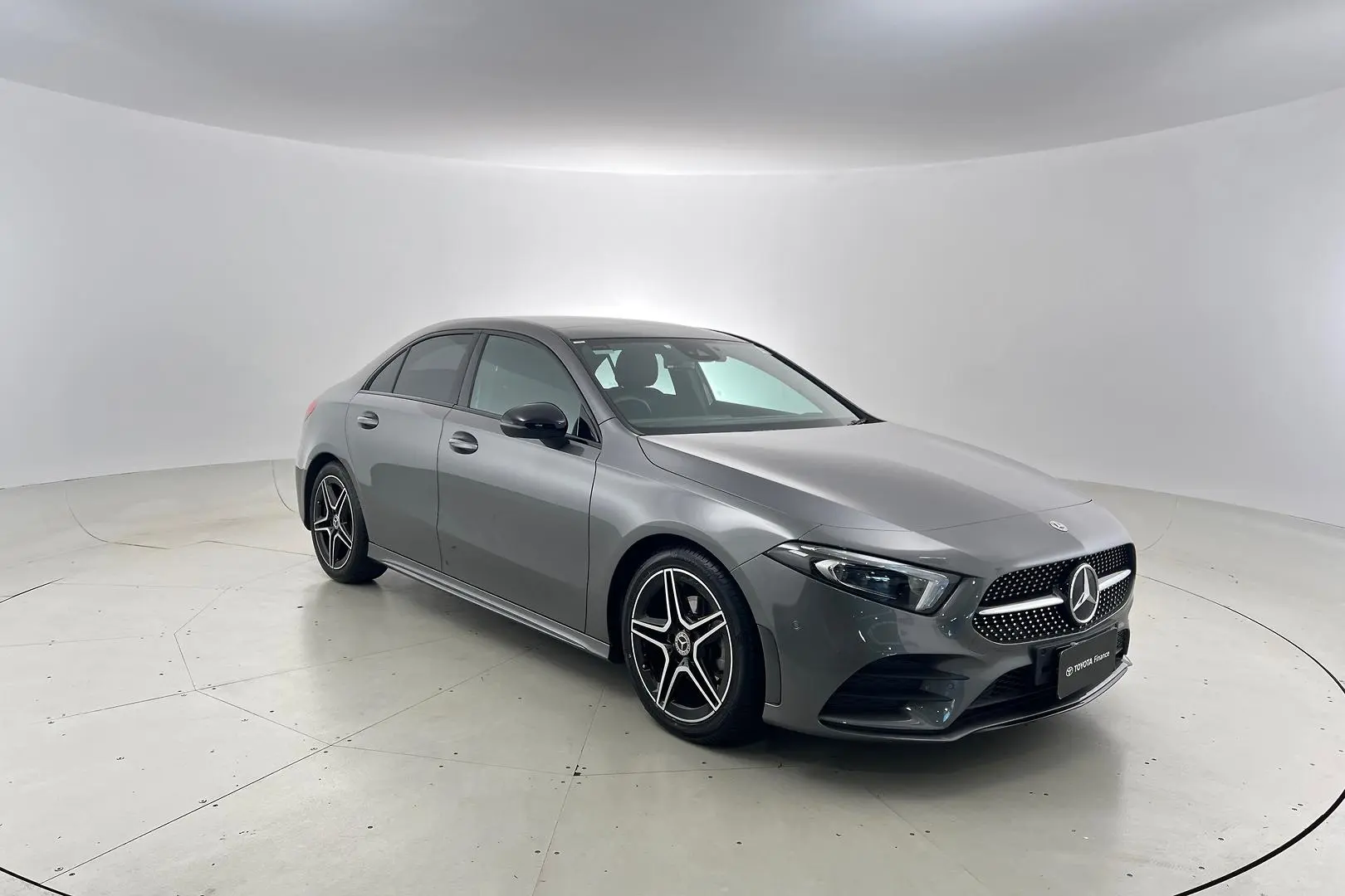 2022 Mercedes-Benz A-Class Gallery Image 1