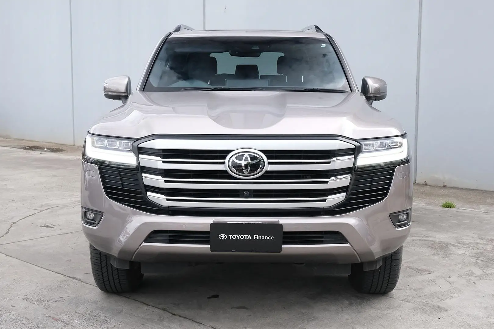 2023 Toyota Landcruiser Gallery Image 4