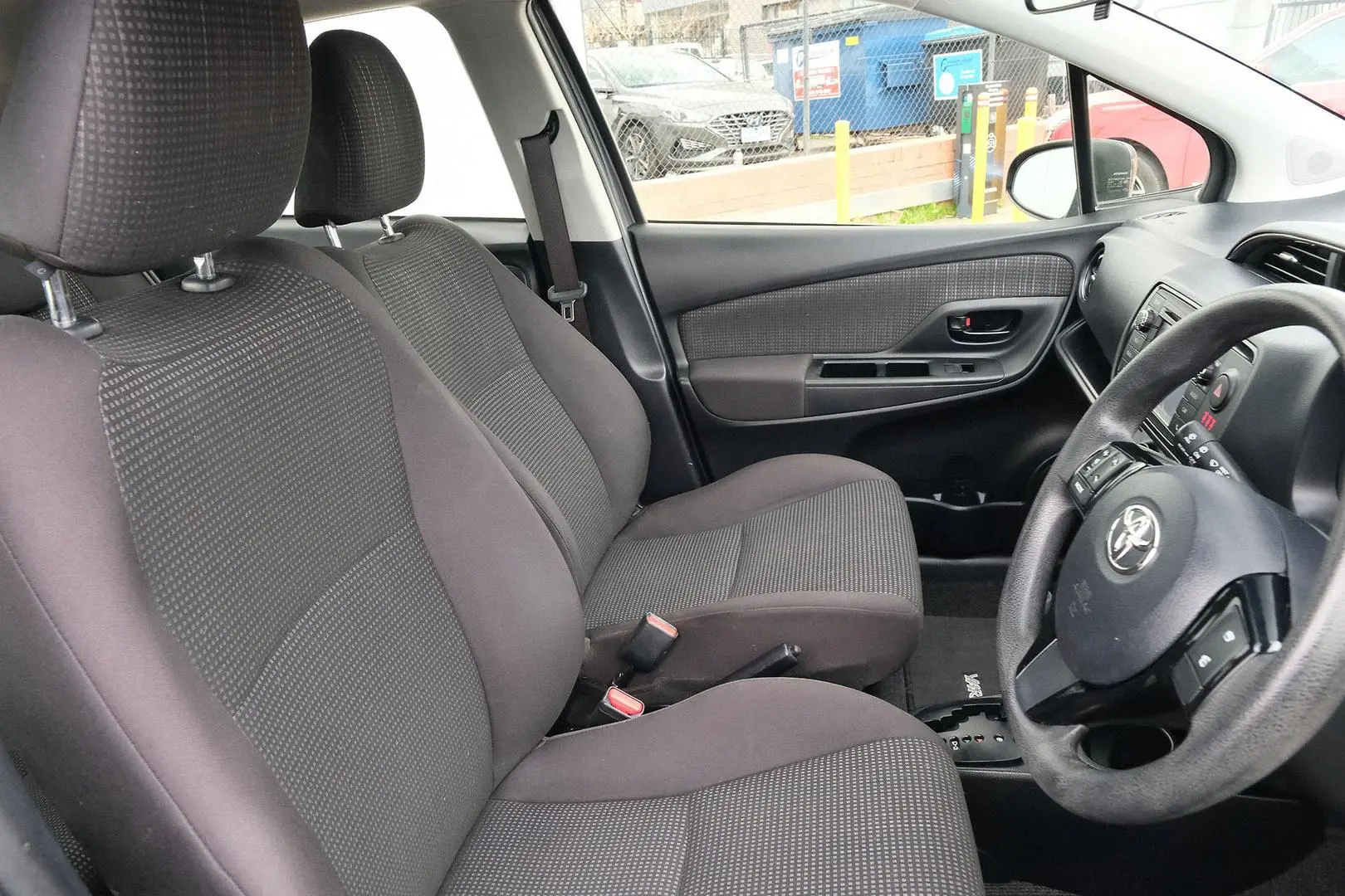 2019 Toyota Yaris Gallery Image 18