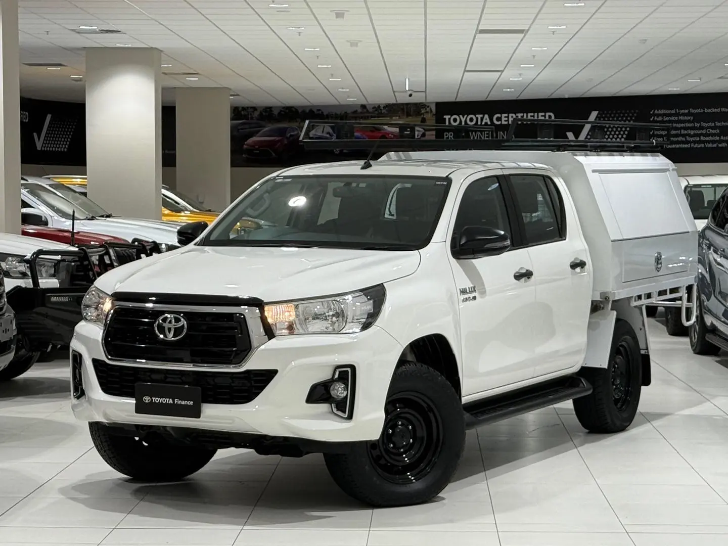 2019 Toyota Hilux Gallery Image 5