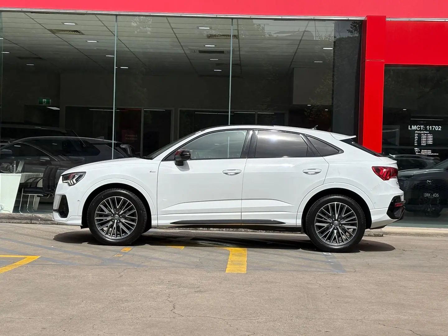 2020 Audi Q3 Gallery Image 6