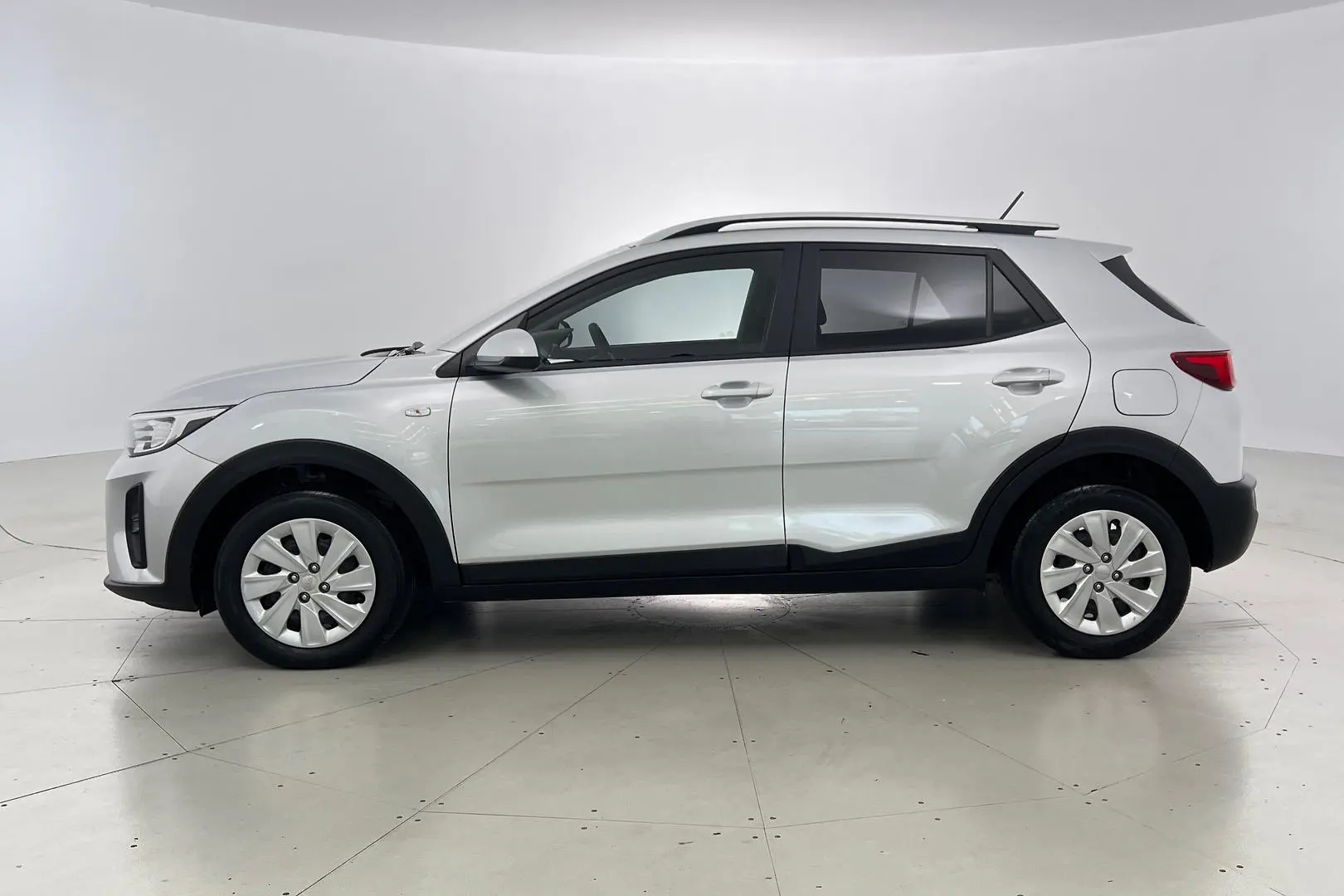 2023 Kia Stonic Gallery Image 7