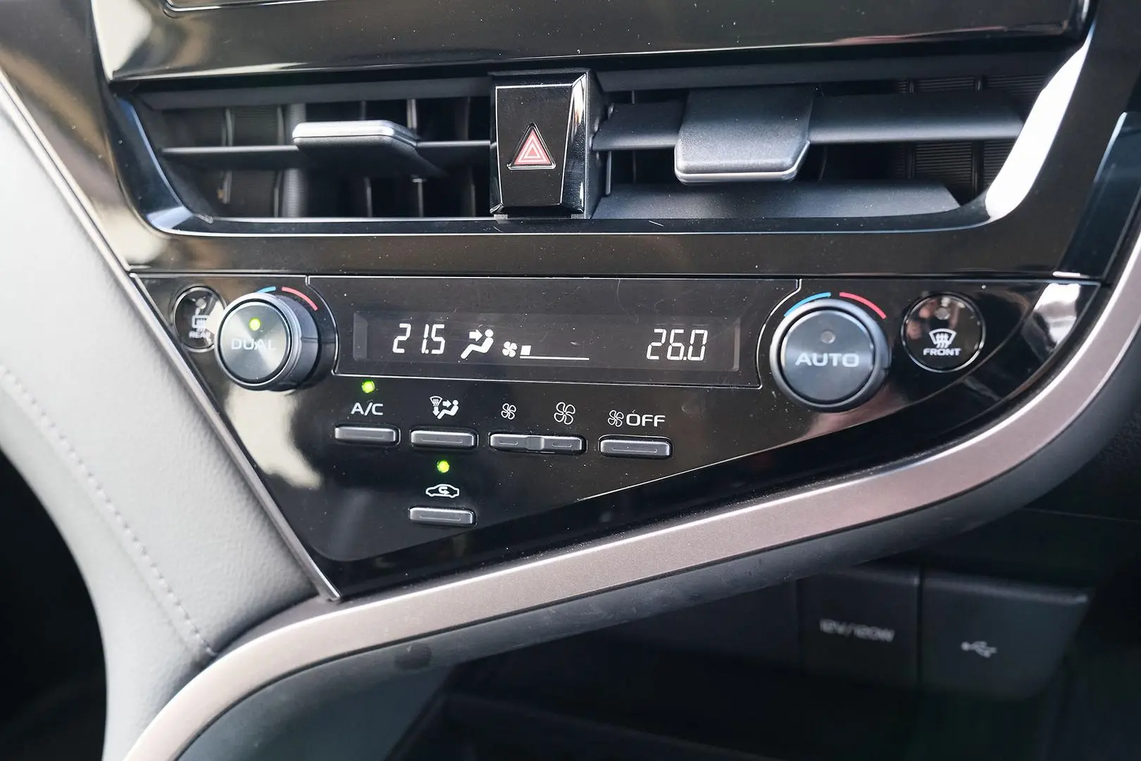 2021 Toyota Camry Gallery Image 19