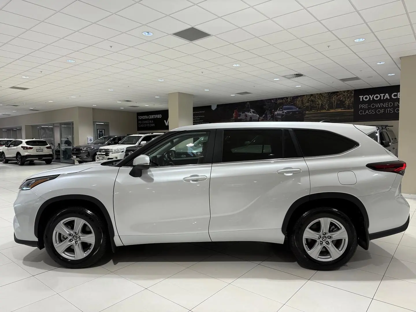 2024 Toyota Kluger Gallery Image 6