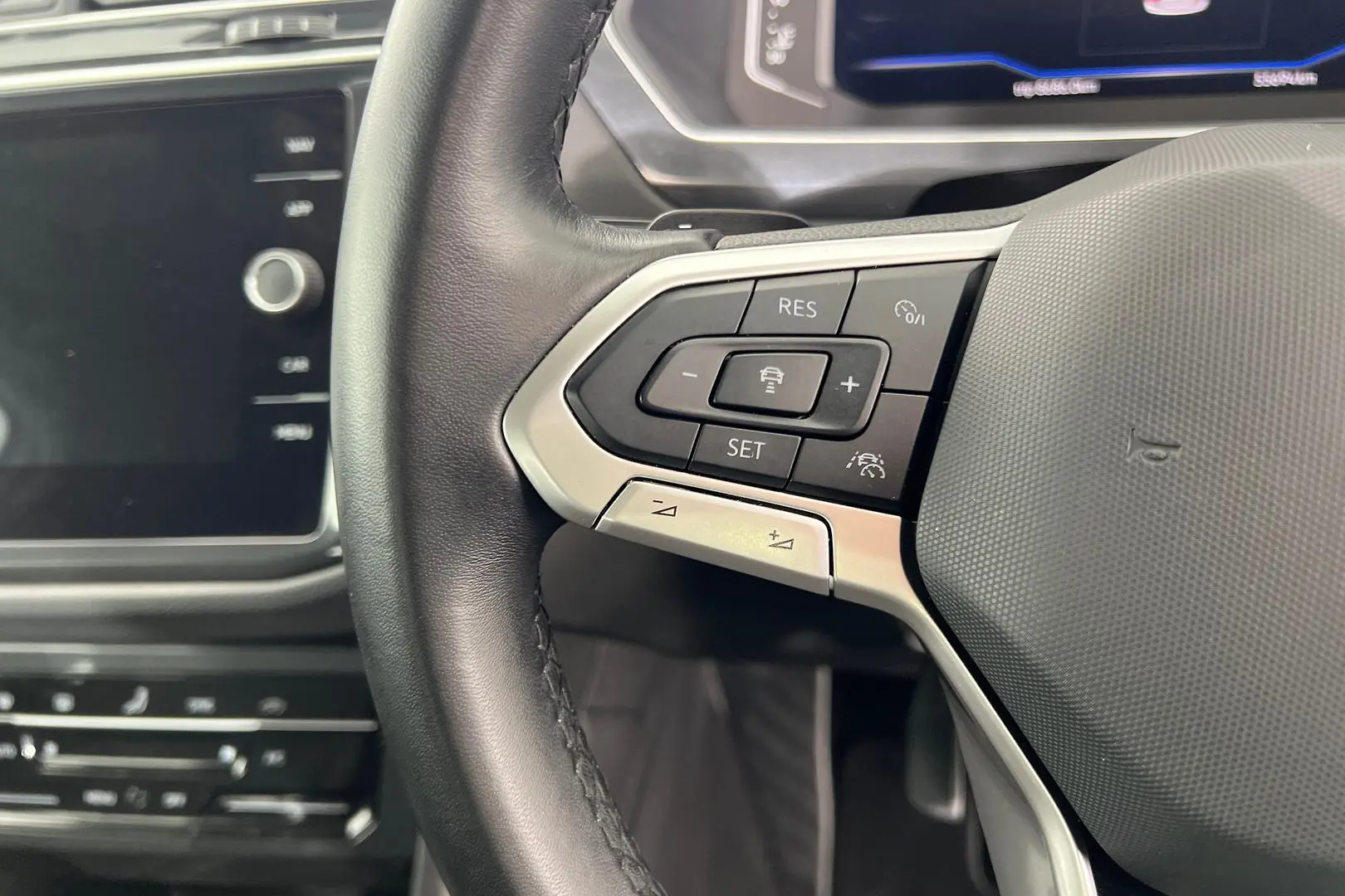 2023 Volkswagen Tiguan Gallery Image 16