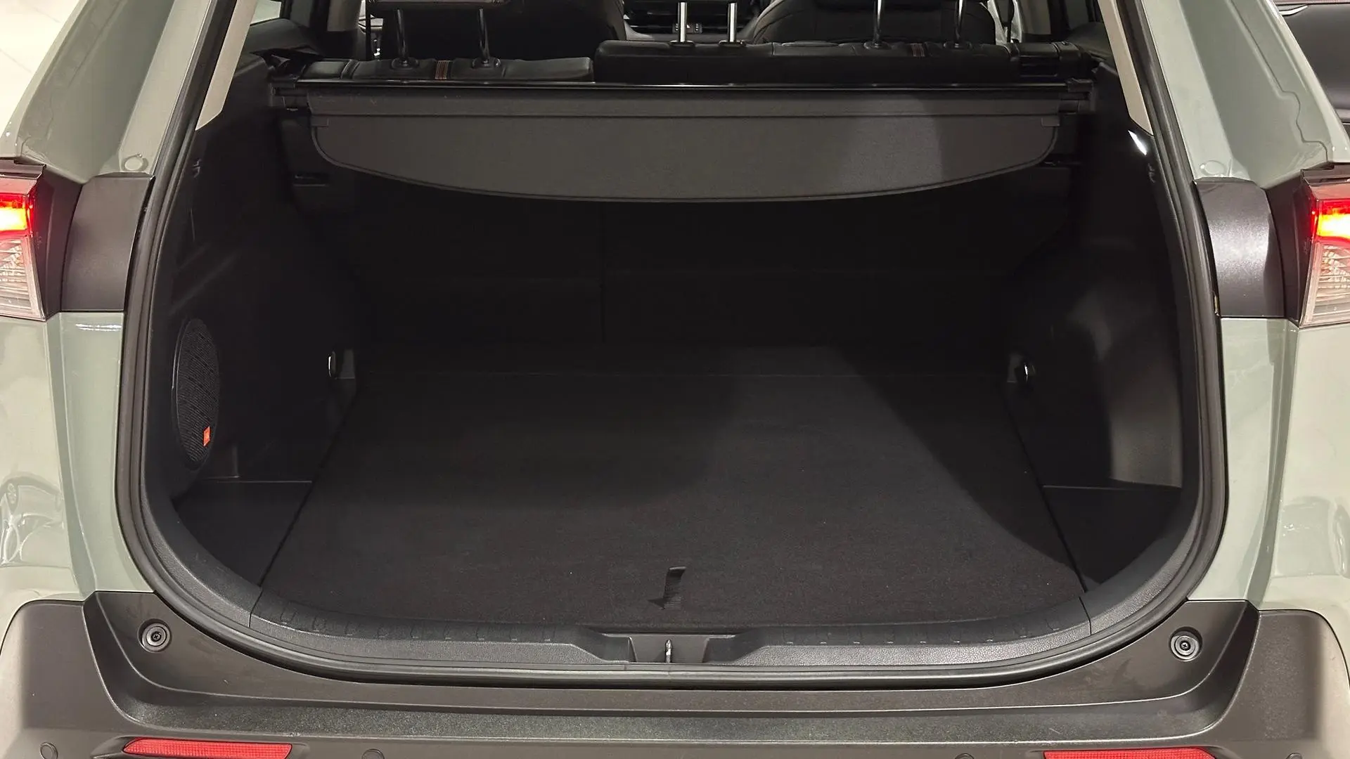 2024 Toyota RAV4 Gallery Image 25
