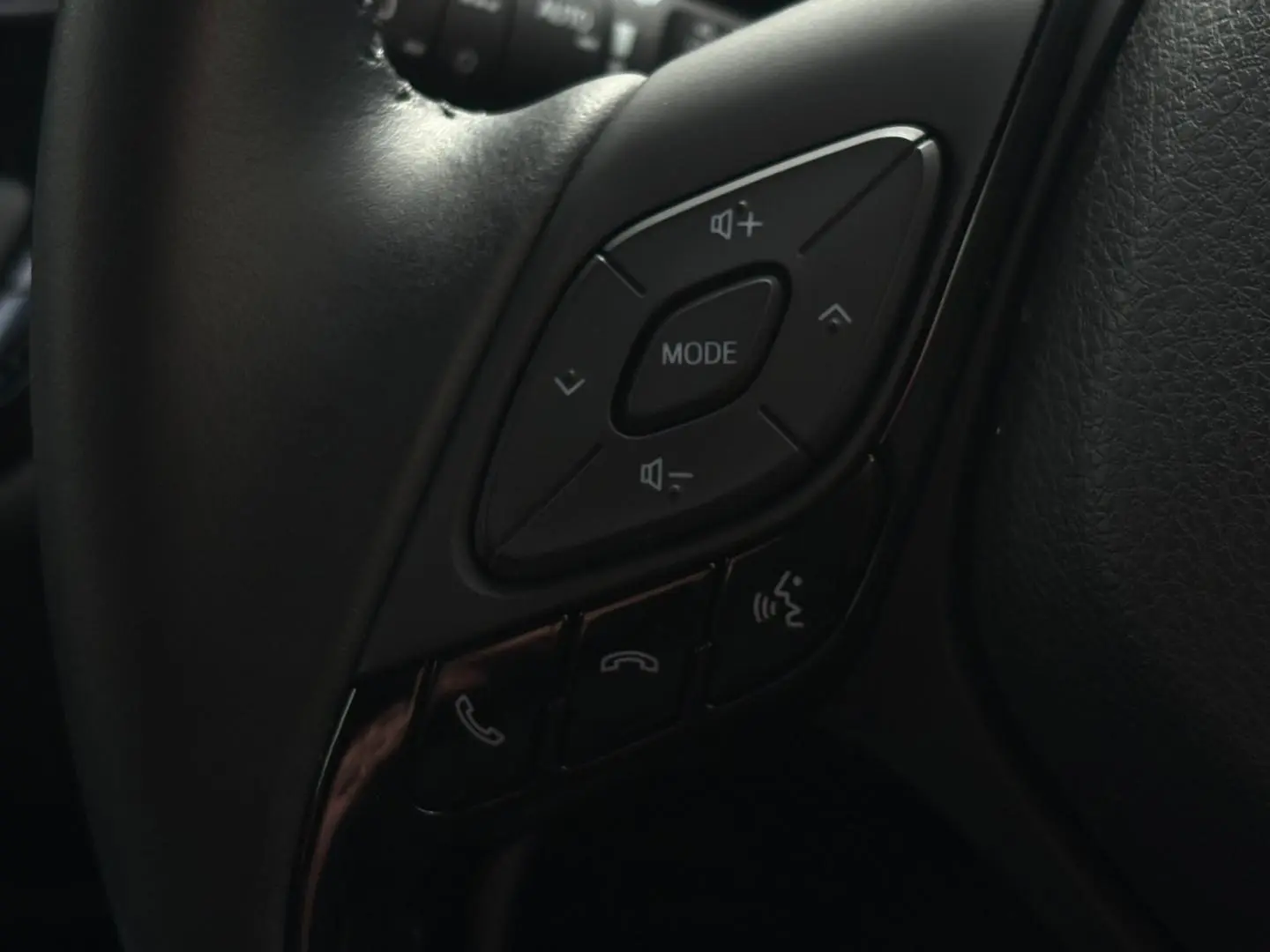 2022 Toyota C-HR Gallery Image 20