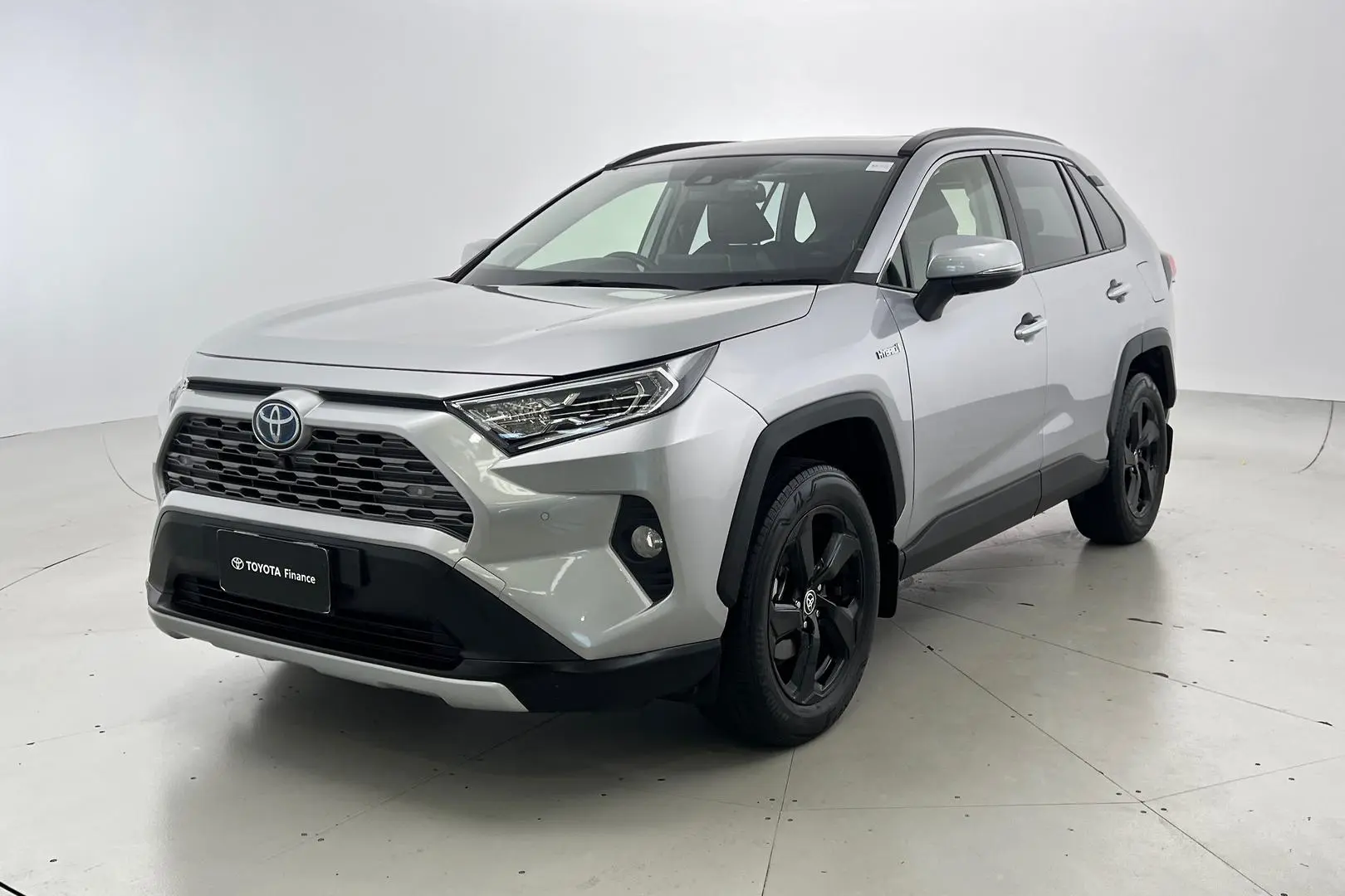 2021 Toyota RAV4 Gallery Image 2
