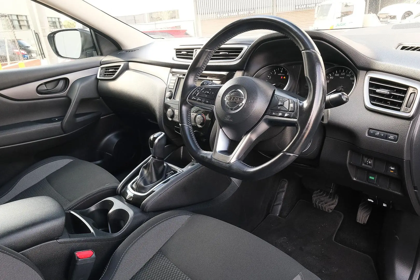 2020 Nissan QASHQAI Gallery Image 7