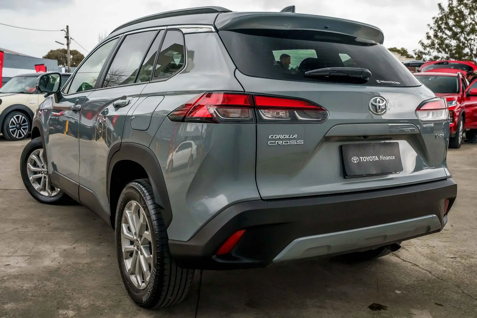 2024 Toyota Corolla Cross Gallery Image 2