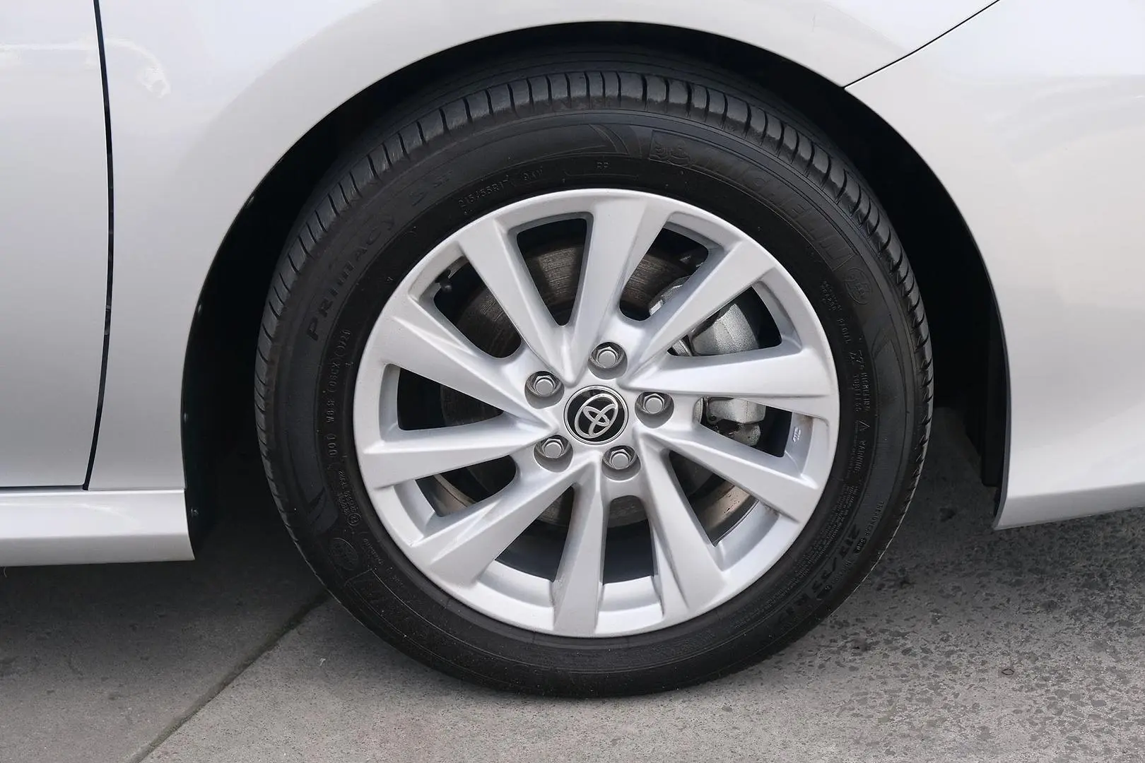 2024 Toyota Camry Gallery Image 6