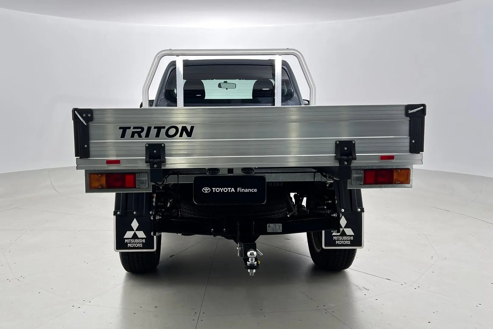 2023 Mitsubishi Triton Gallery Image 6