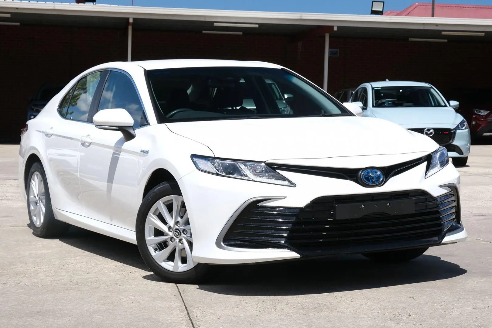 2021 Toyota Camry Image 1