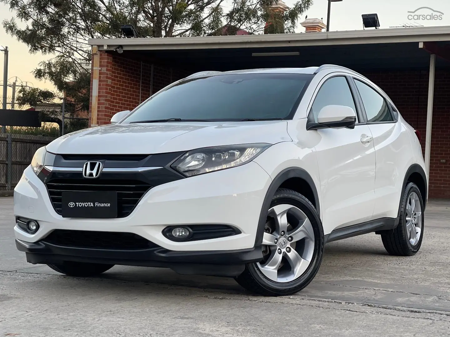 2015 Honda HR-V Image 2
