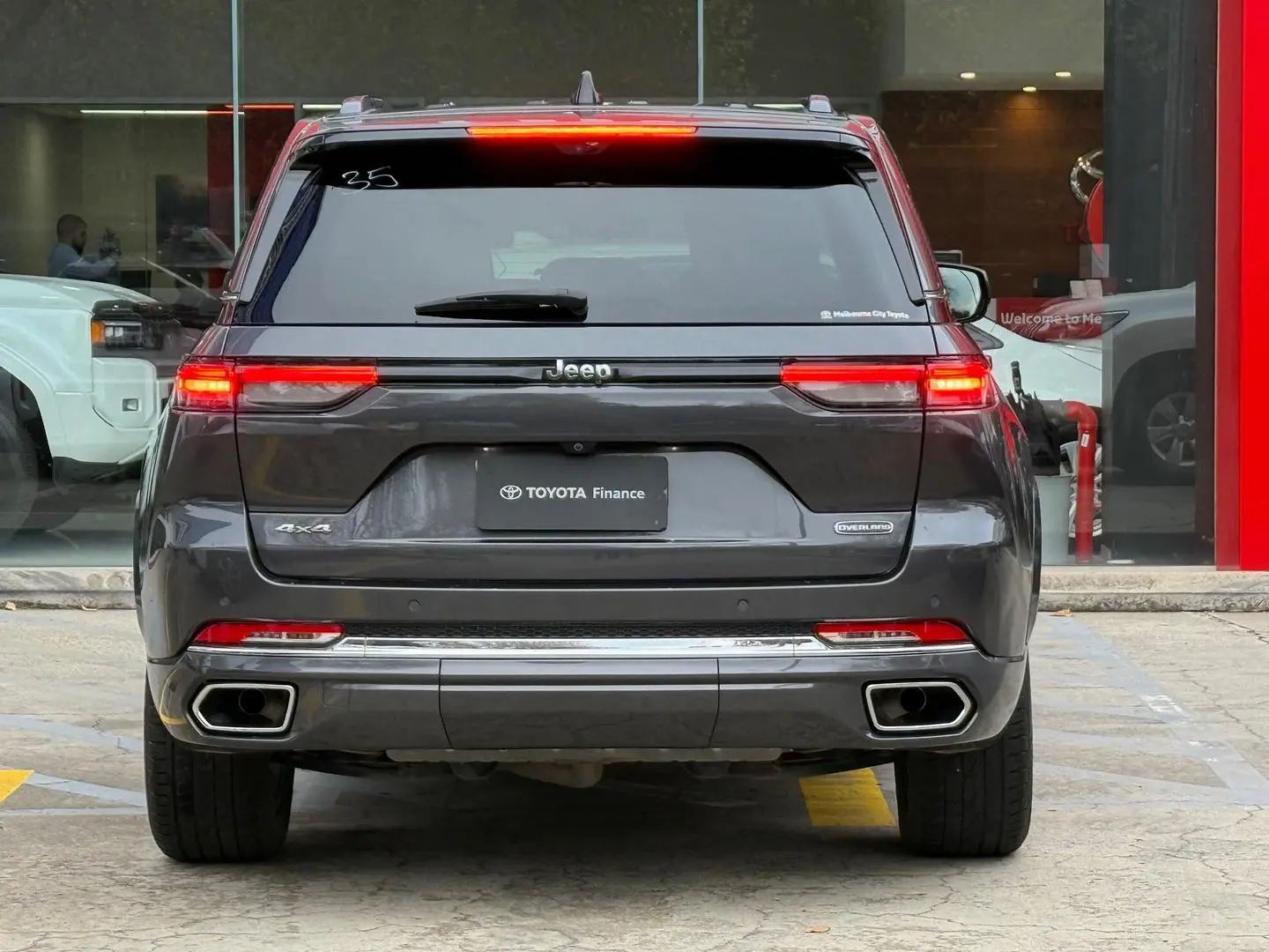 2023 Jeep Grand Cherokee Gallery Image 7