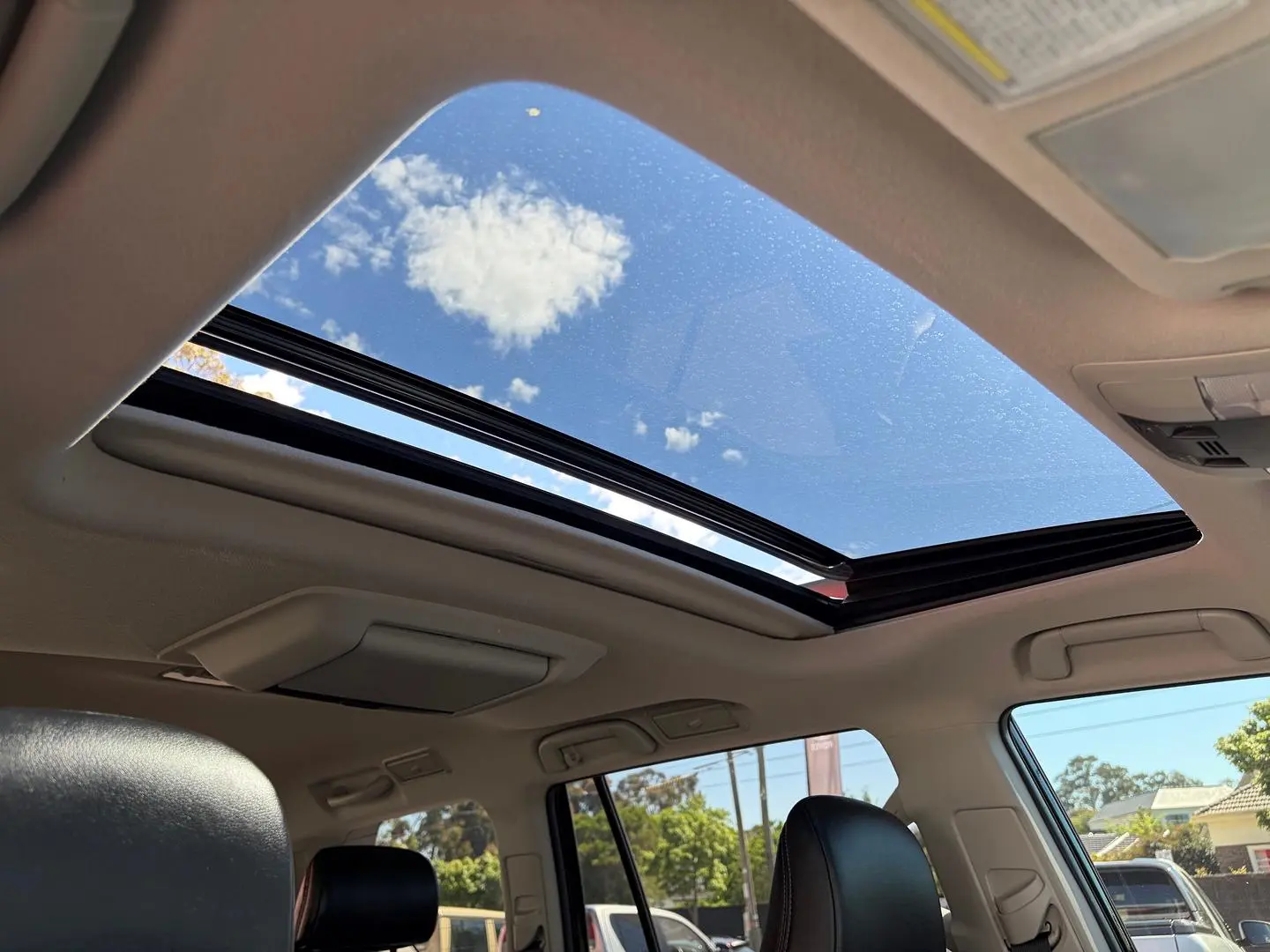 2022 Toyota Landcruiser Prado Gallery Image 14