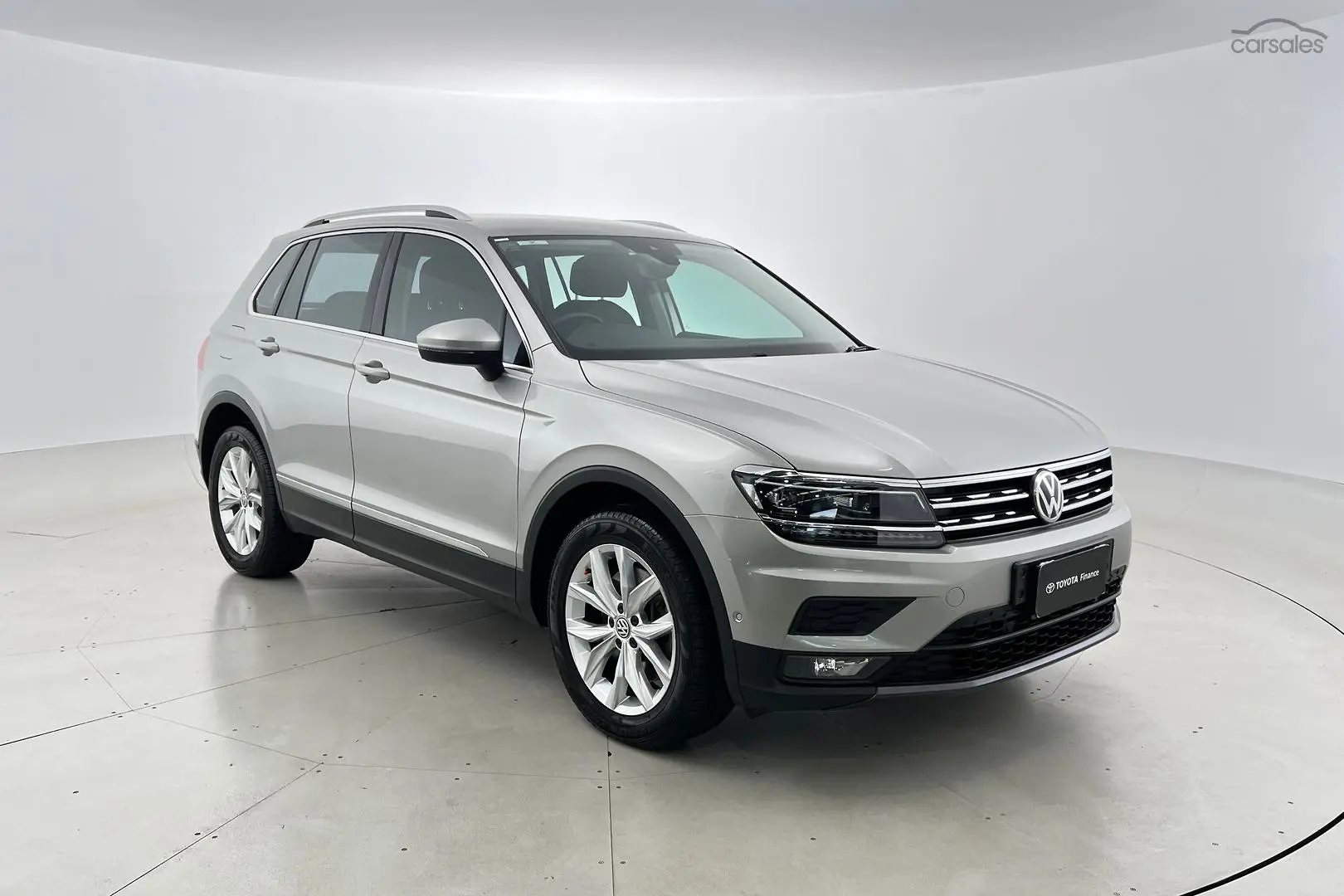 2020 Volkswagen Tiguan Image 1