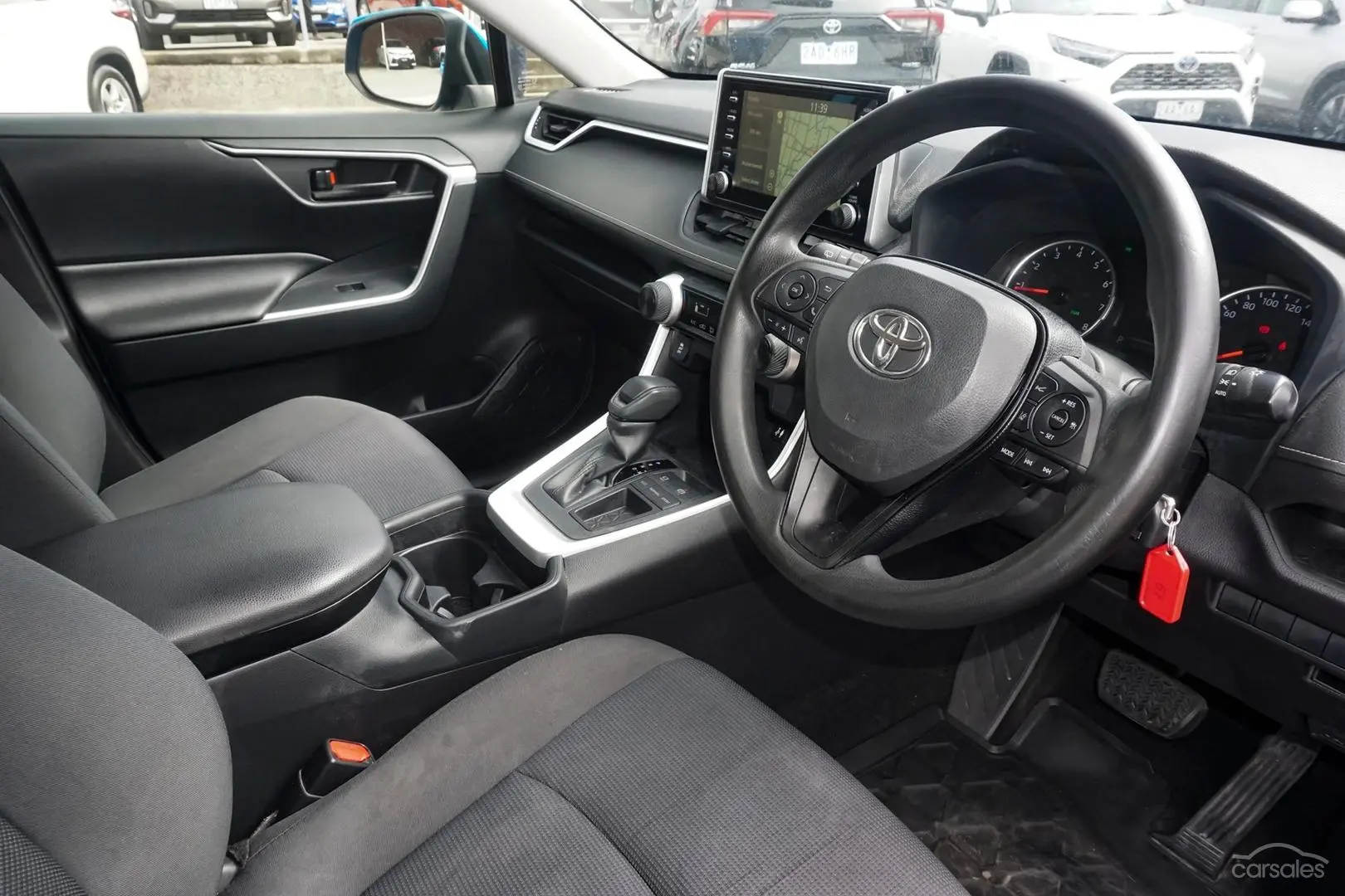 2019 Toyota RAV4 Image 6