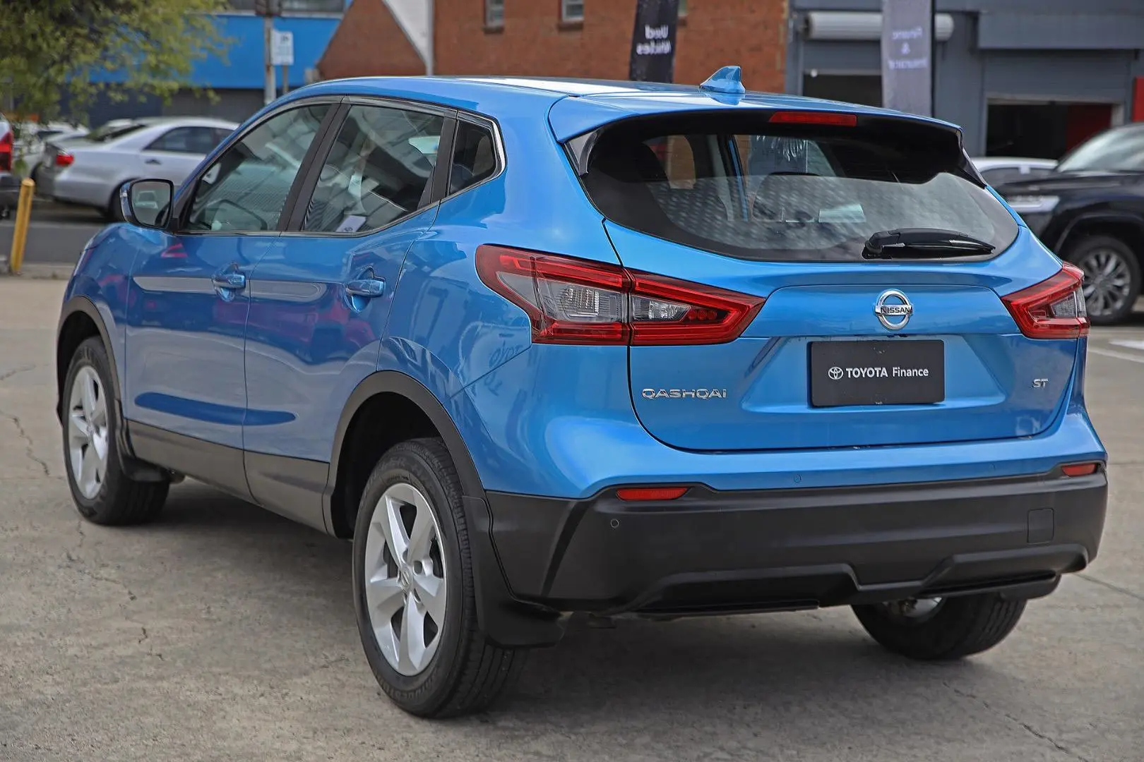 2018 Nissan QASHQAI Image 2