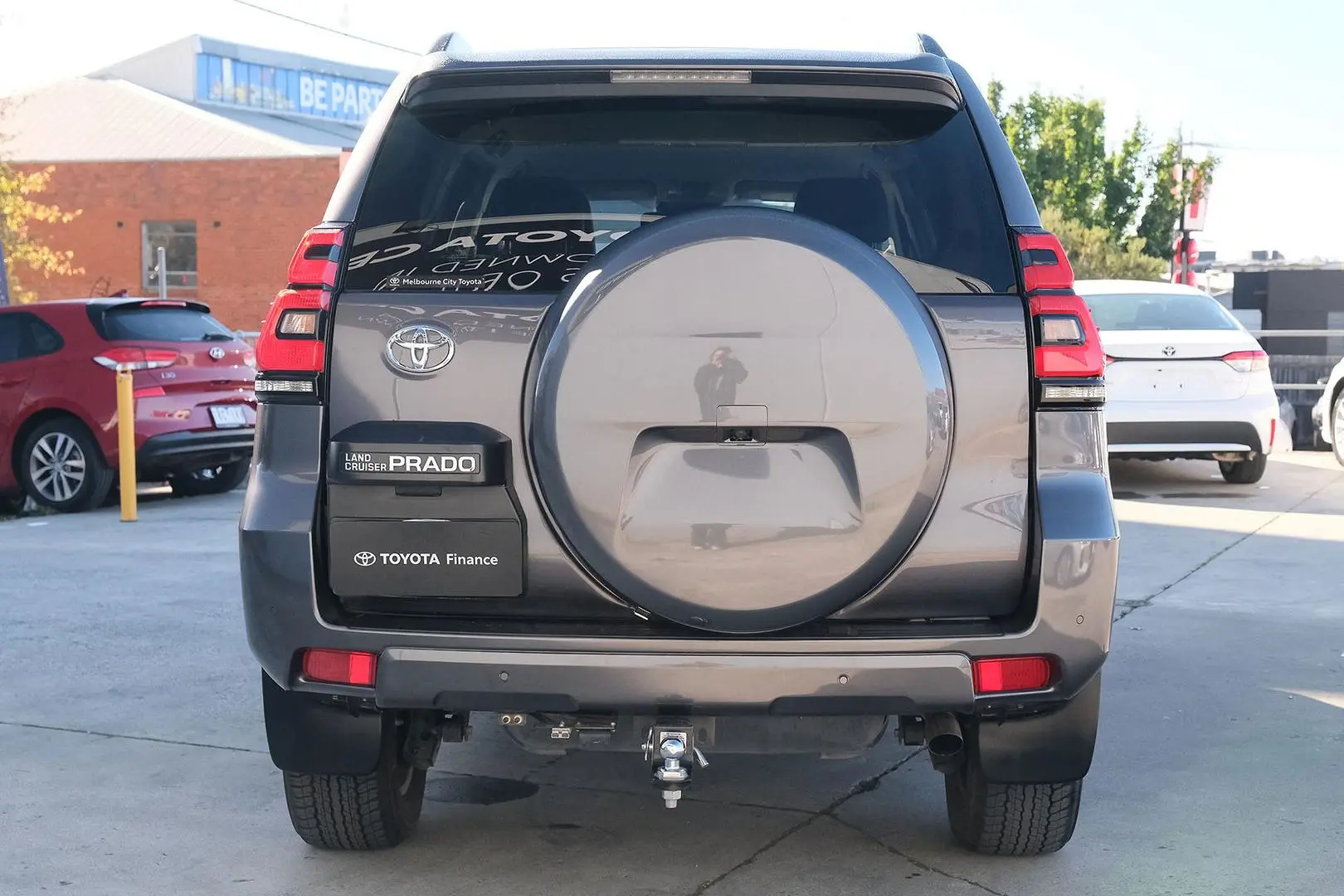 2020 Toyota Landcruiser Prado Gallery Image 4