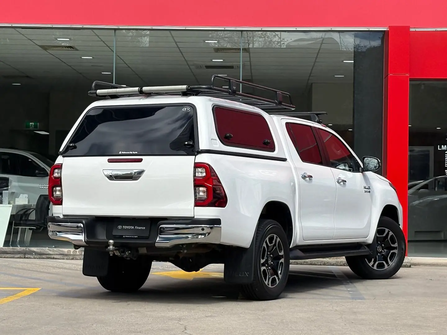 2022 Toyota Hilux Gallery Image 9
