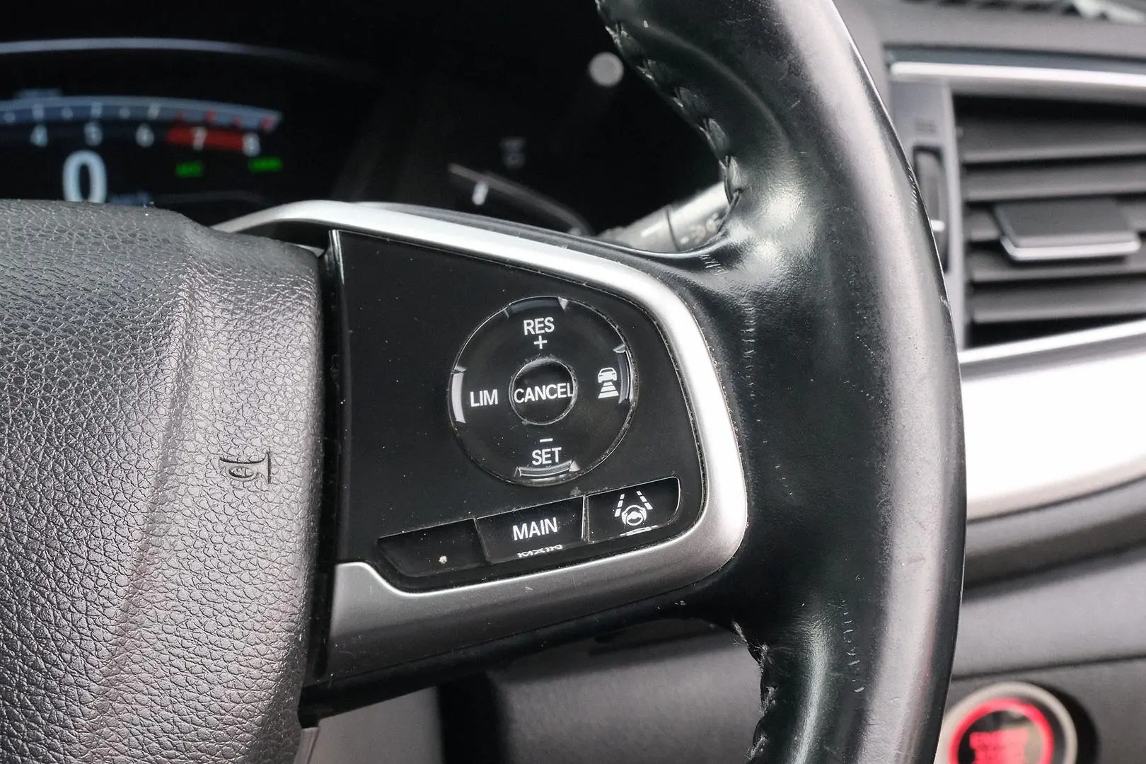 2018 Honda CR-V Gallery Image 16
