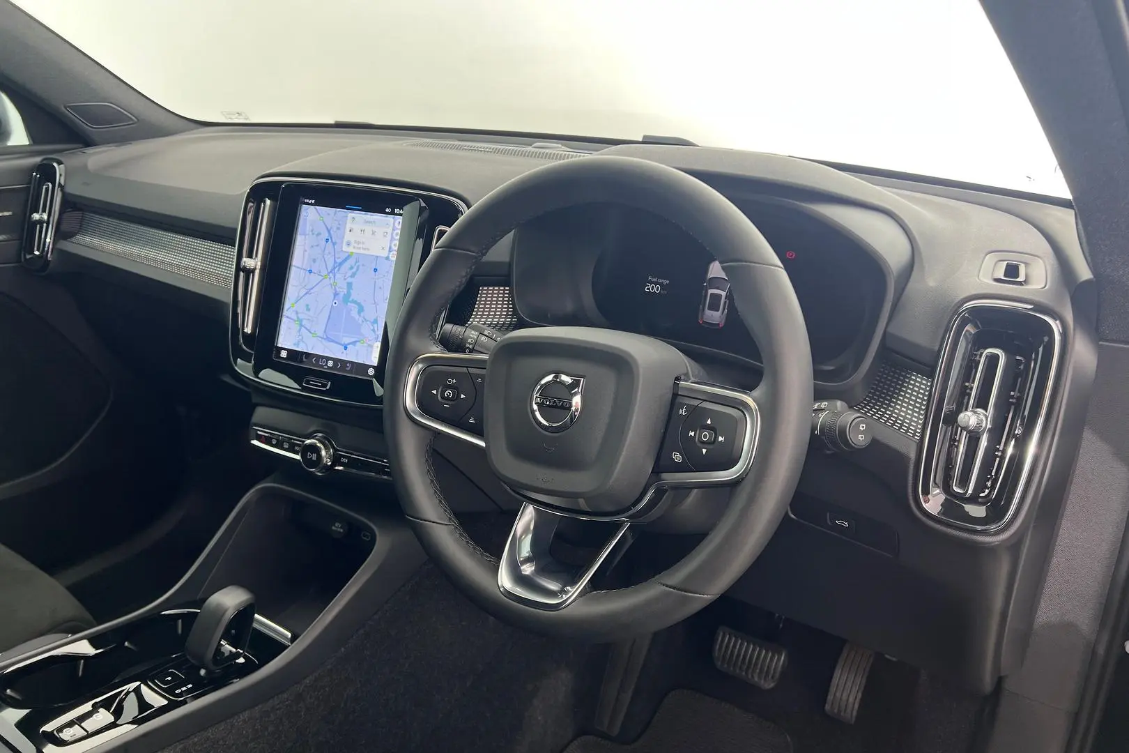 2023 Volvo XC40 Gallery Image 12