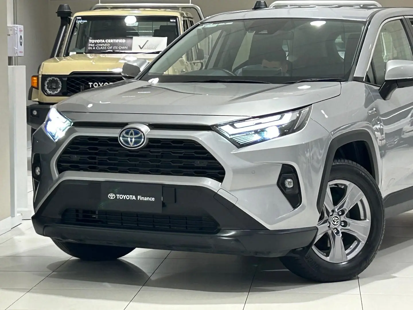 2023 Toyota Rav4 Gallery Image 7