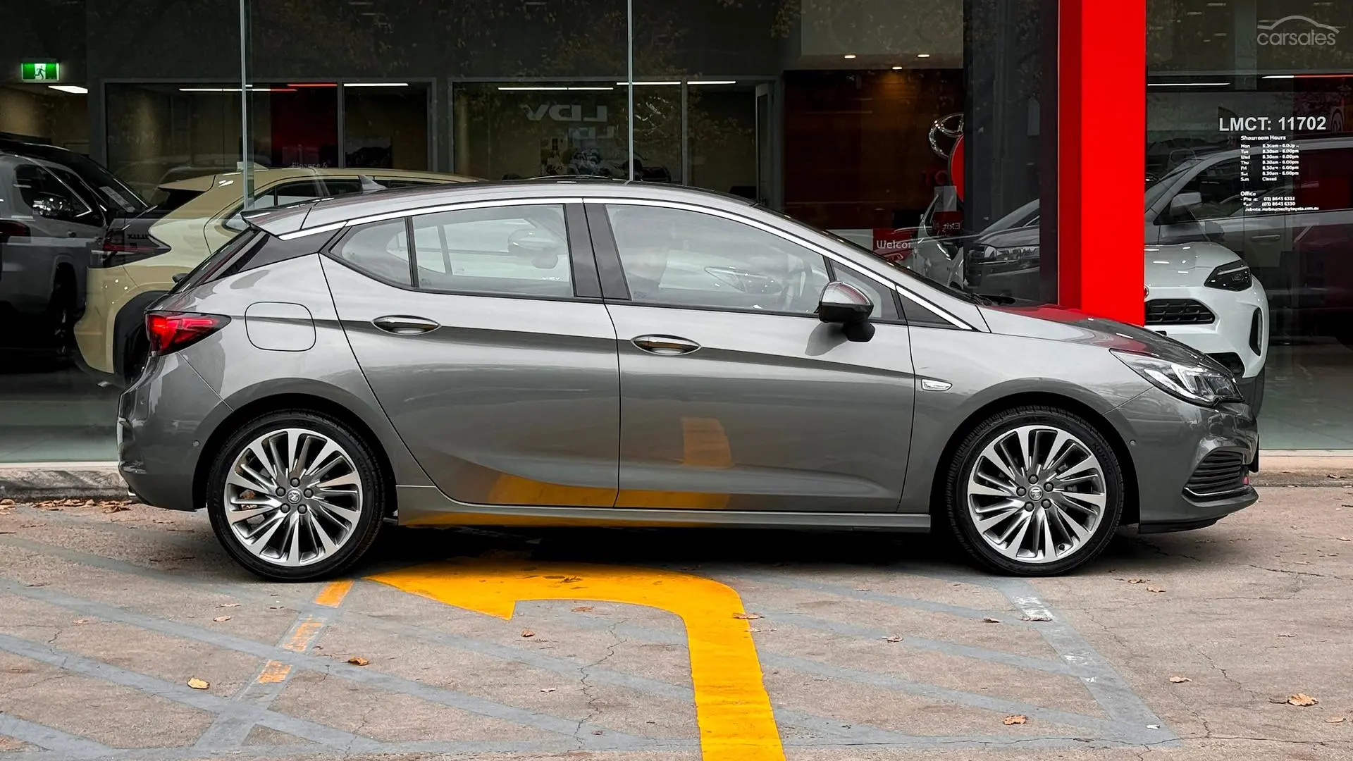2017 Holden Astra Image 5