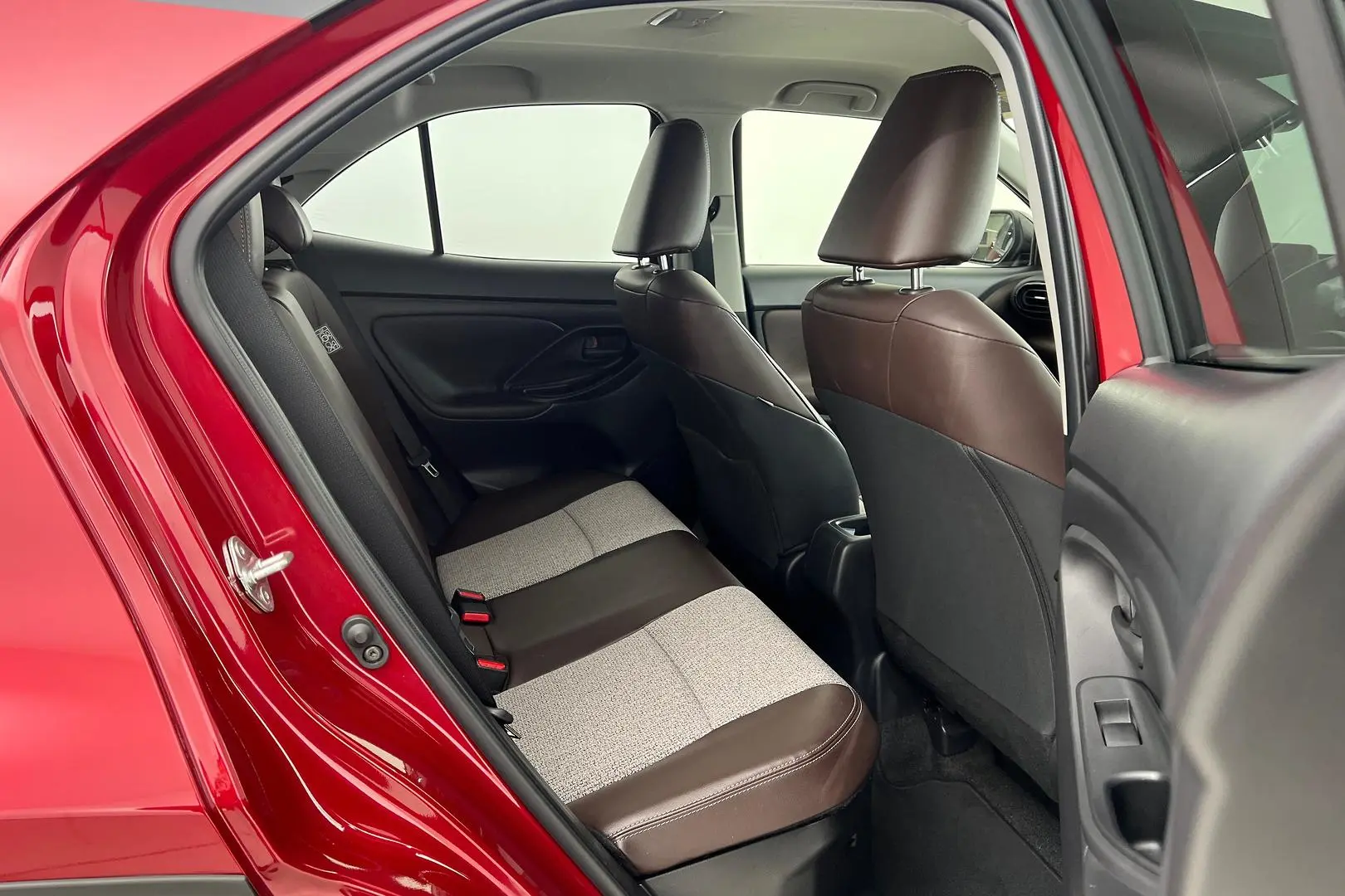 2022 Toyota Yaris Cross Gallery Image 19