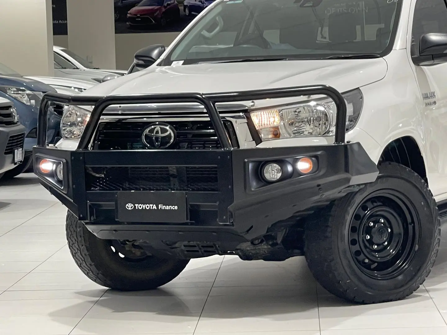 2020 Toyota Hilux Gallery Image 7