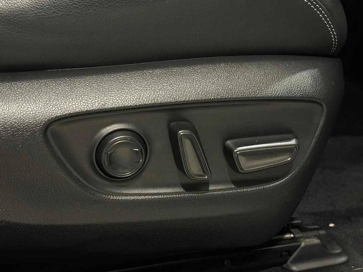 2024 Toyota RAV4 Gallery Image 22