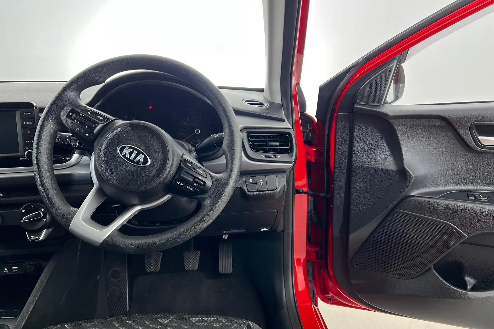 2019 Kia Rio Gallery Image 17