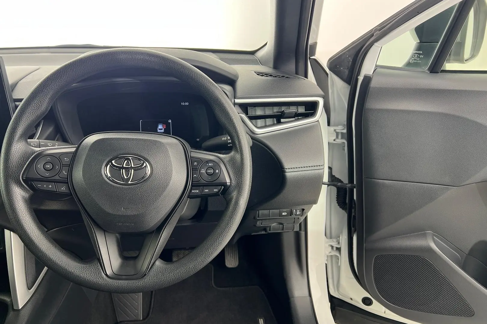 2023 Toyota Corolla Cross Gallery Image 15