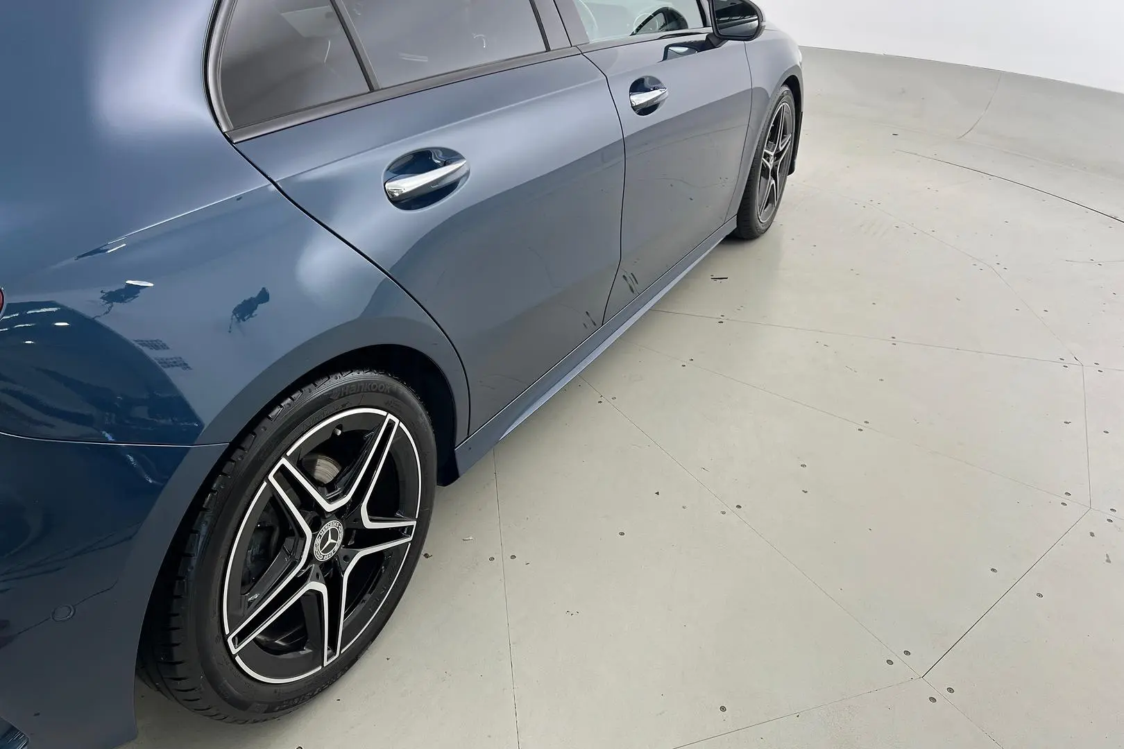 2022 Mercedes-Benz A-Class Gallery Image 9