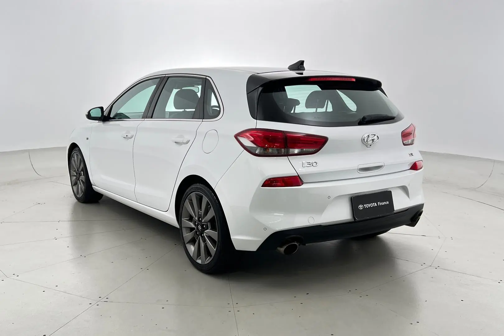 2018 Hyundai i30 Gallery Image 7