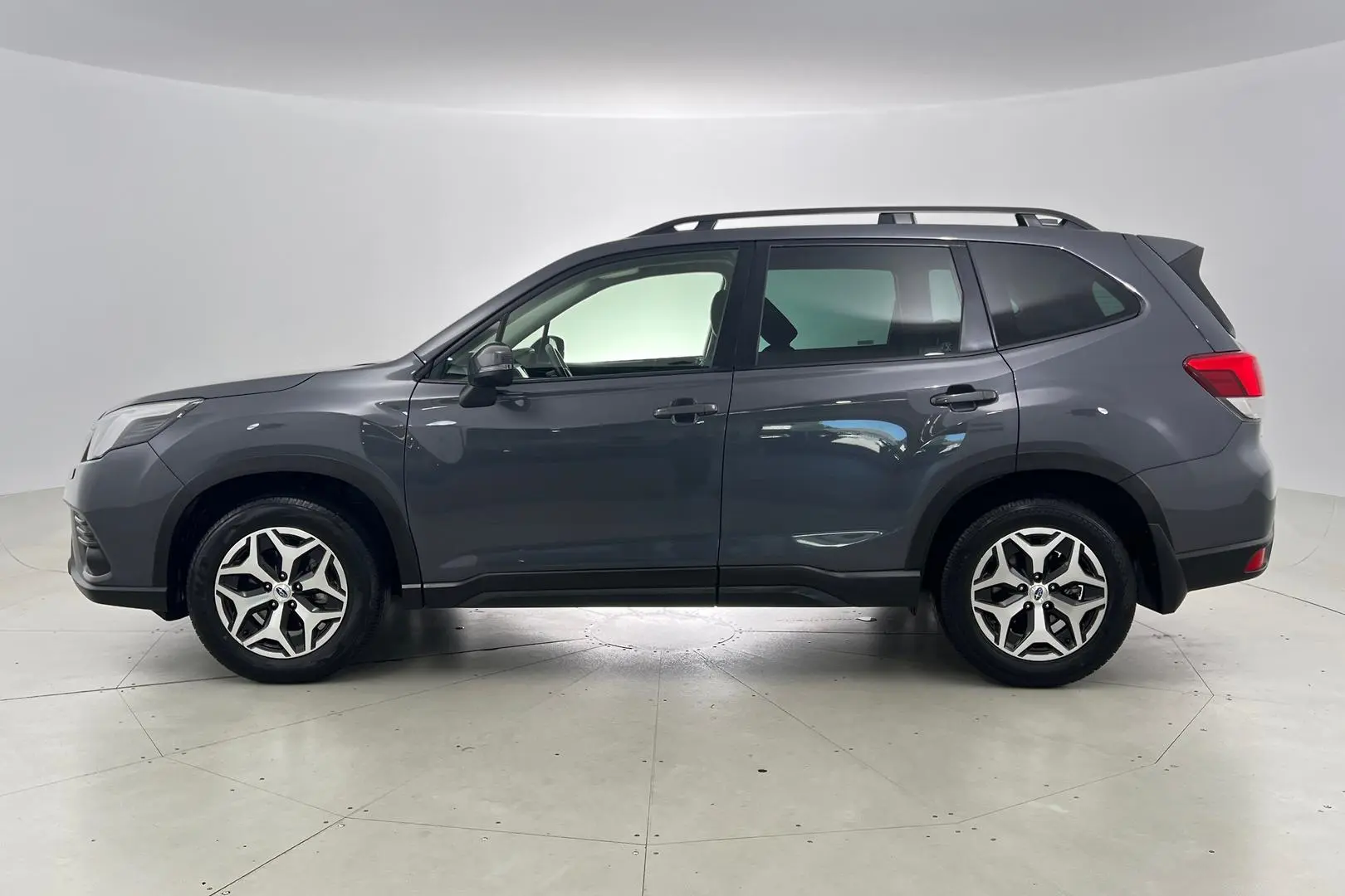 2023 Subaru Forester Gallery Image 8