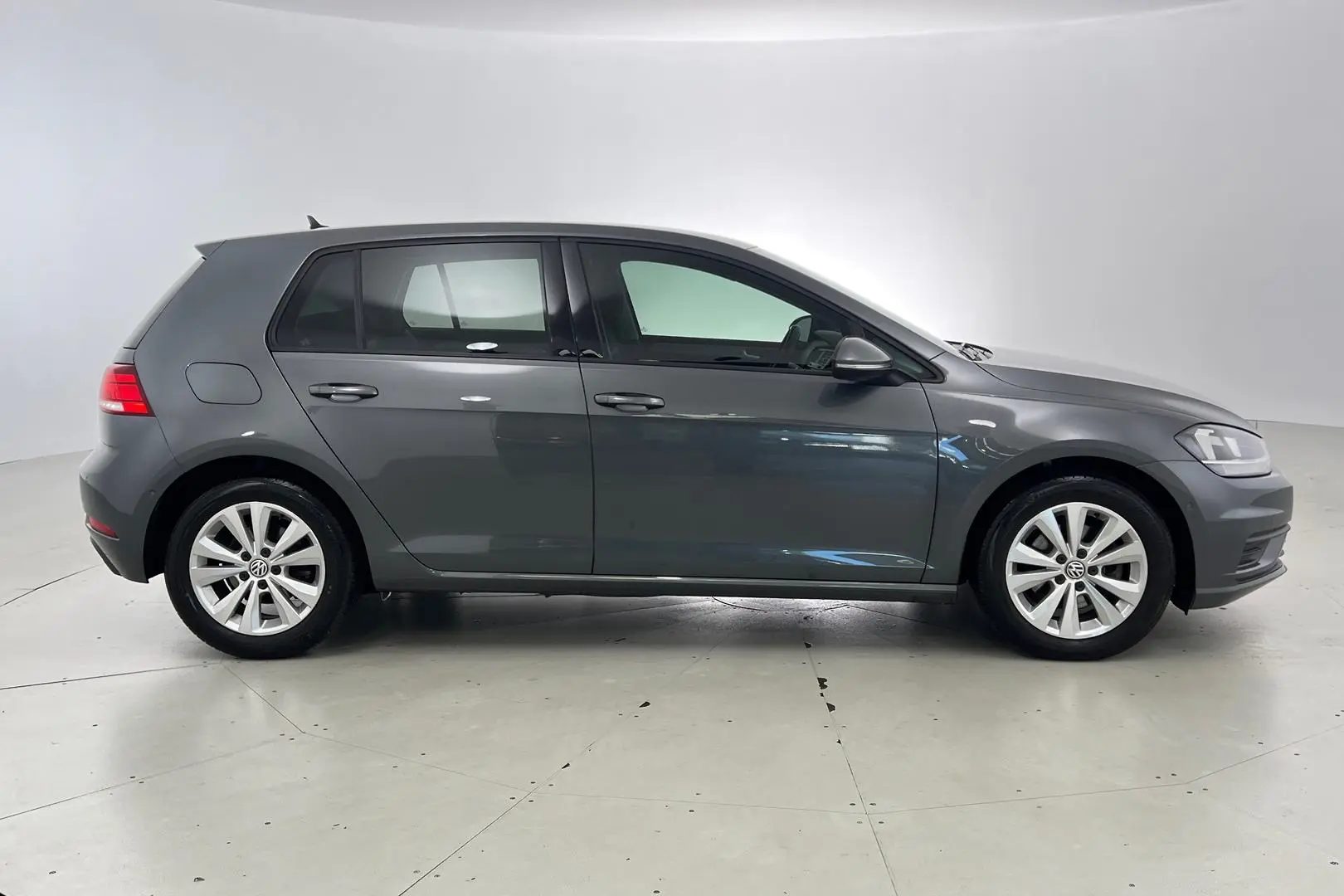 2018 Volkswagen Golf Gallery Image 5