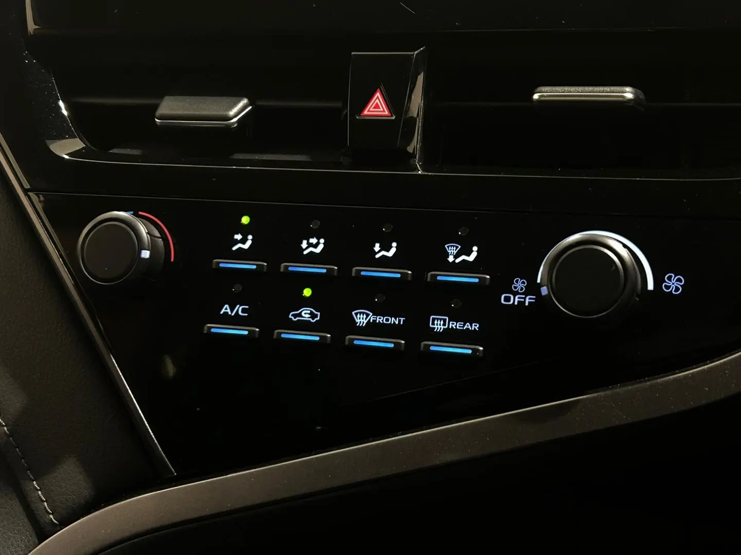 2024 Toyota Camry Gallery Image 16