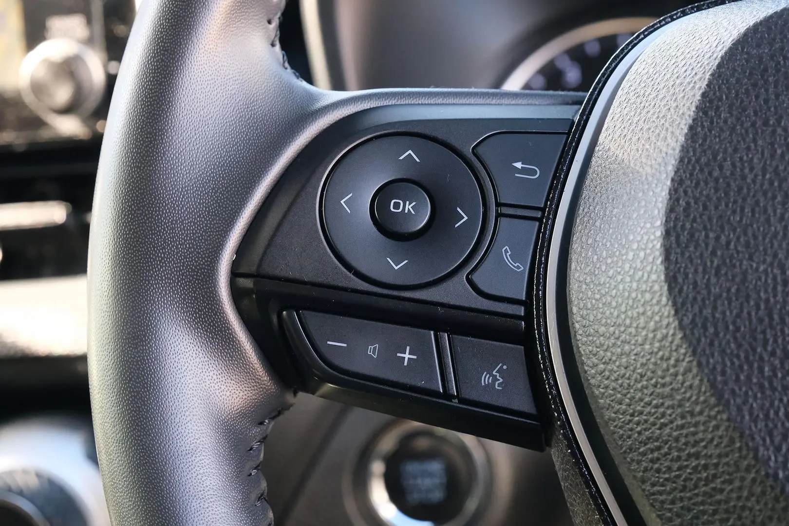 2020 Toyota RAV4 Gallery Image 15