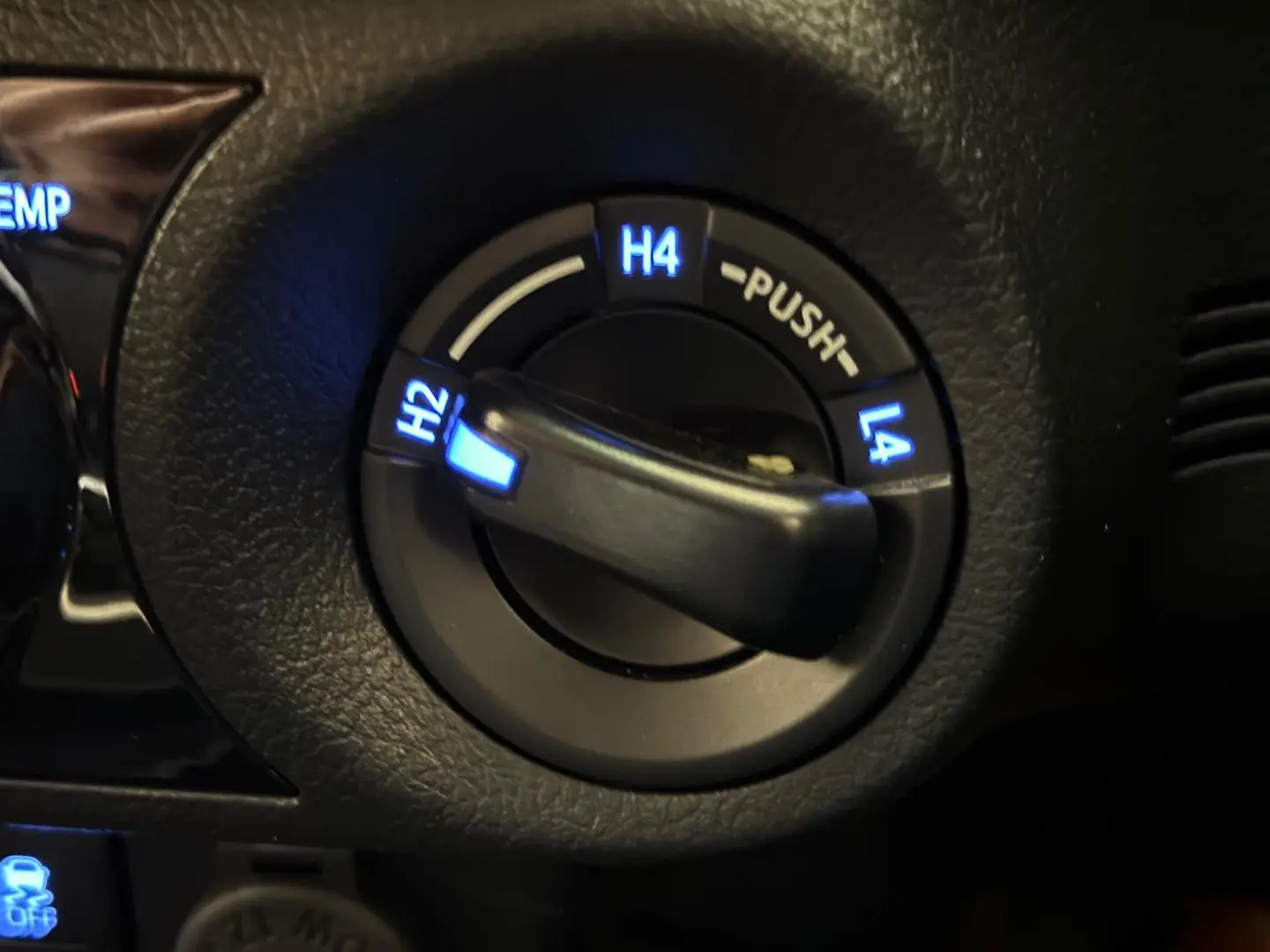 2023 Toyota Hilux Gallery Image 23