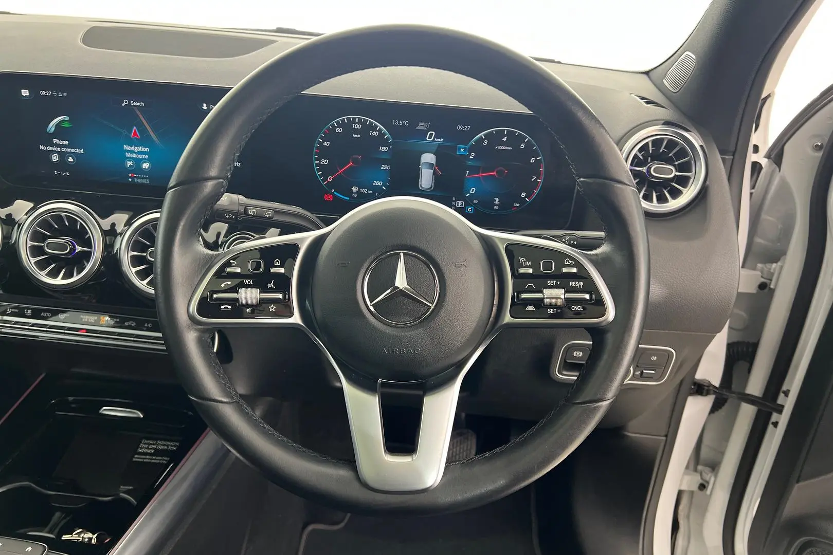 2021 Mercedes-Benz GLA-Class Gallery Image 16