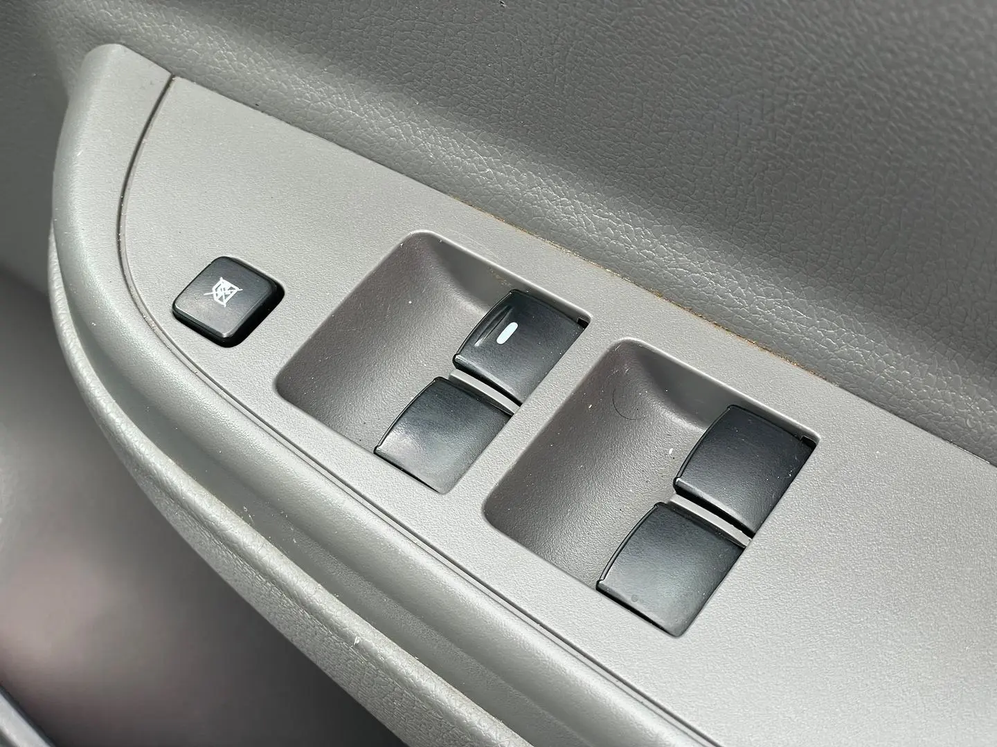 2018 Mitsubishi Triton Gallery Image 13