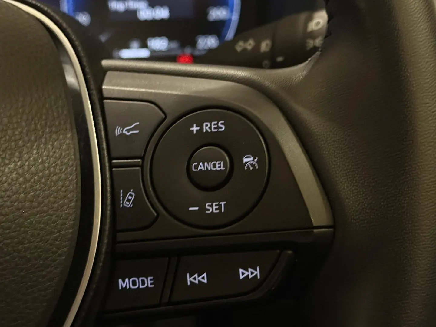 2024 Toyota RAV4 Gallery Image 22