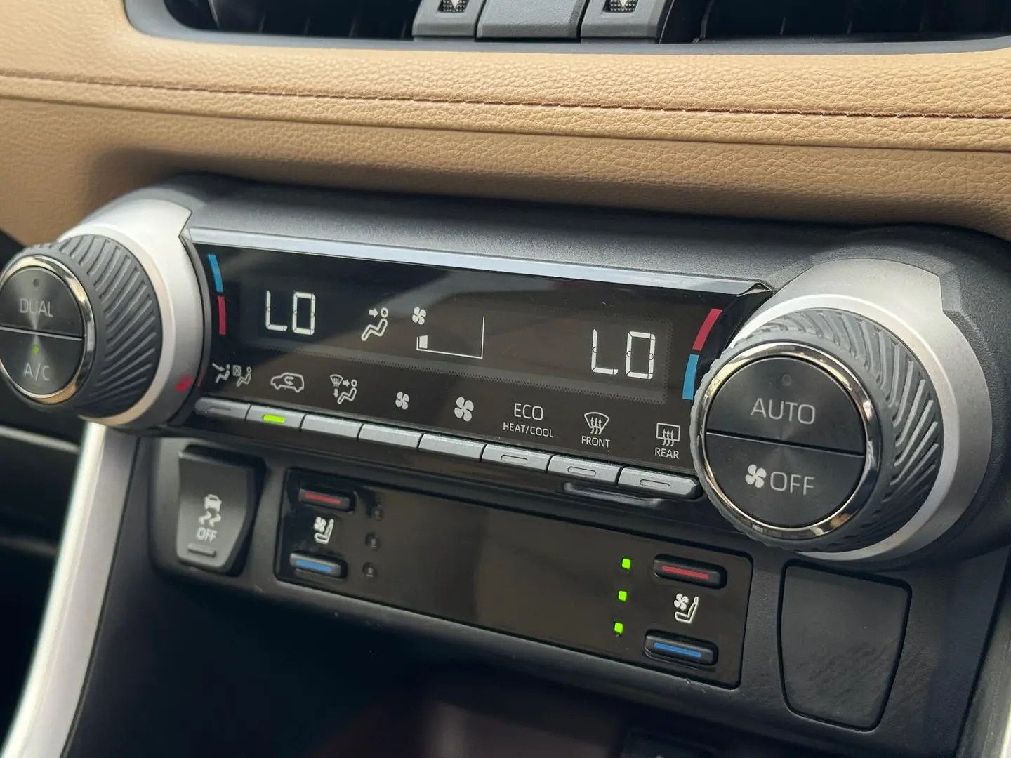 2022 Toyota RAV4 Gallery Image 18