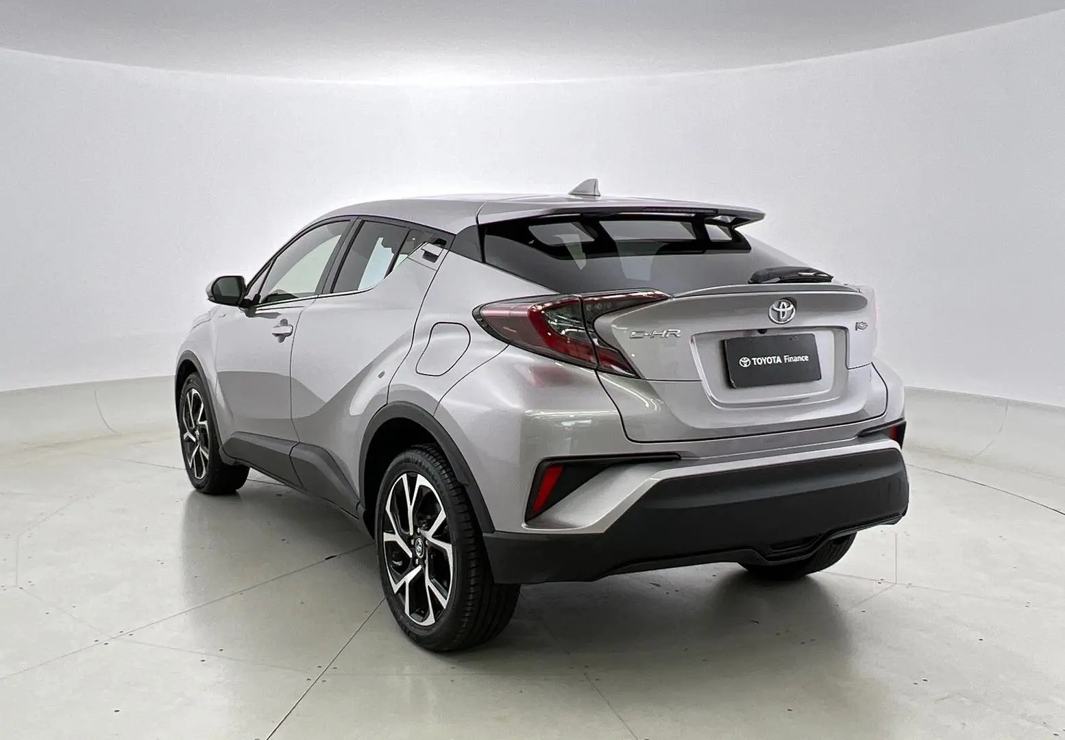 2017 Toyota C-HR Image 6